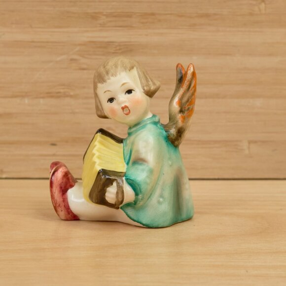 Vintage GOEBEL M J Hummel "Angel with Accordion" Porcelain Figurine - Picture 1 of 5